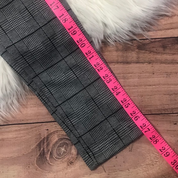 Black/grey patterned pants - Picture 10 of 11